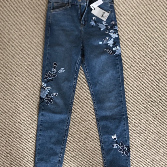 Topshop high waist Jaime ankle embroidered jeans - Picture 2 of 3